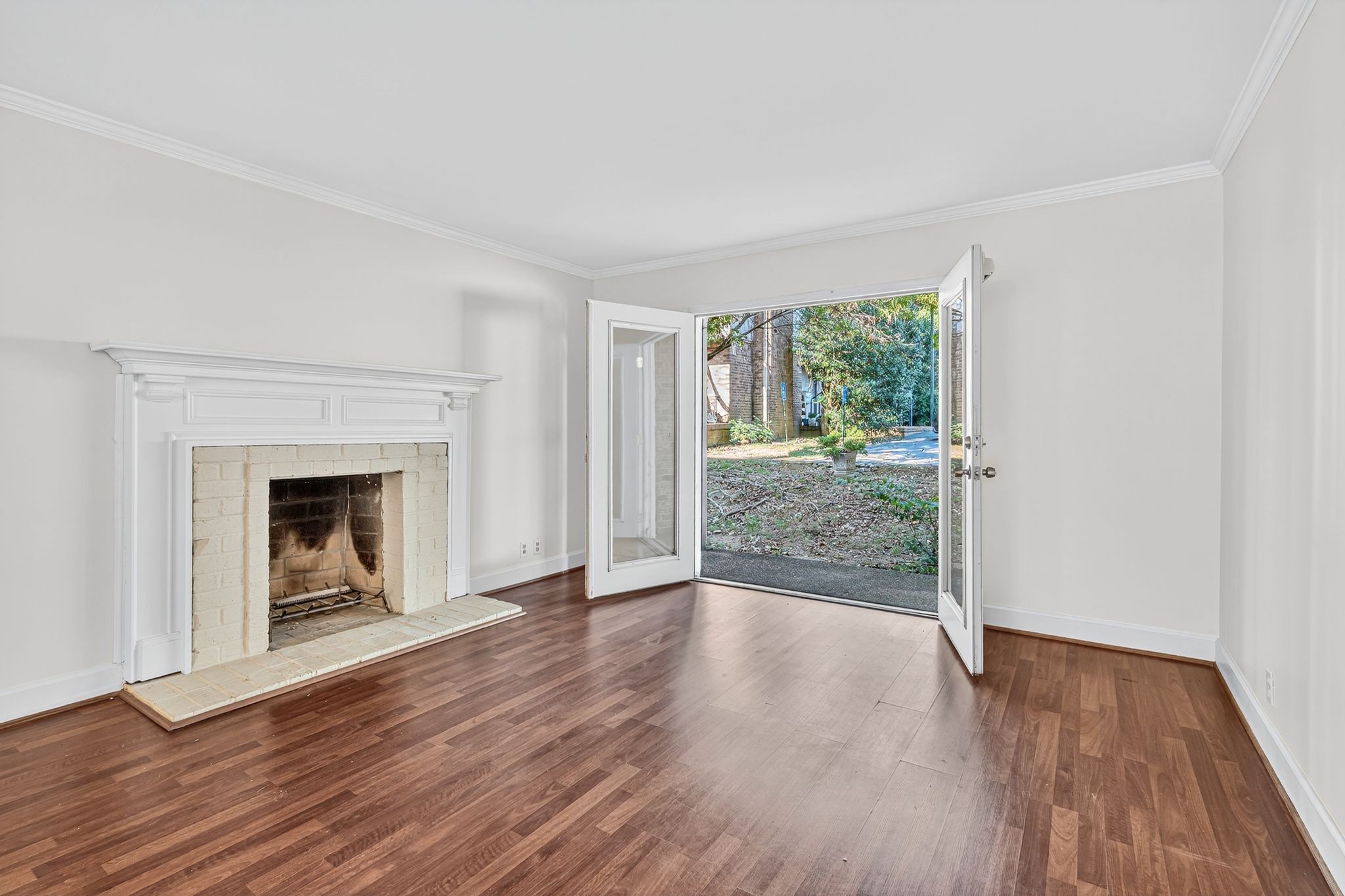 2116 Hobbs Rd Property Photo 11