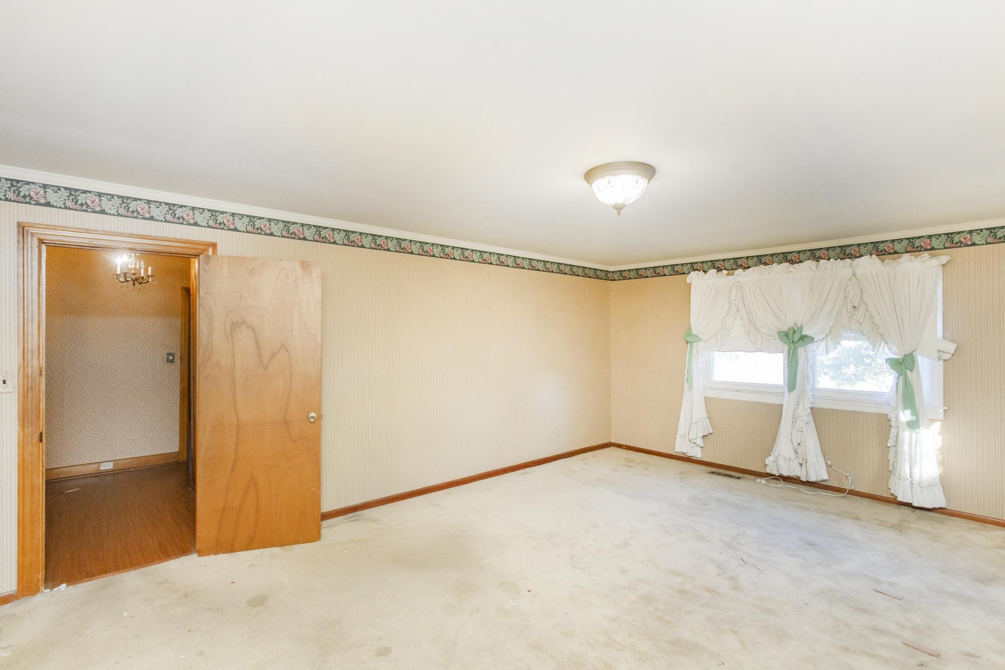 1700 Riverside Rd Property Photo 21