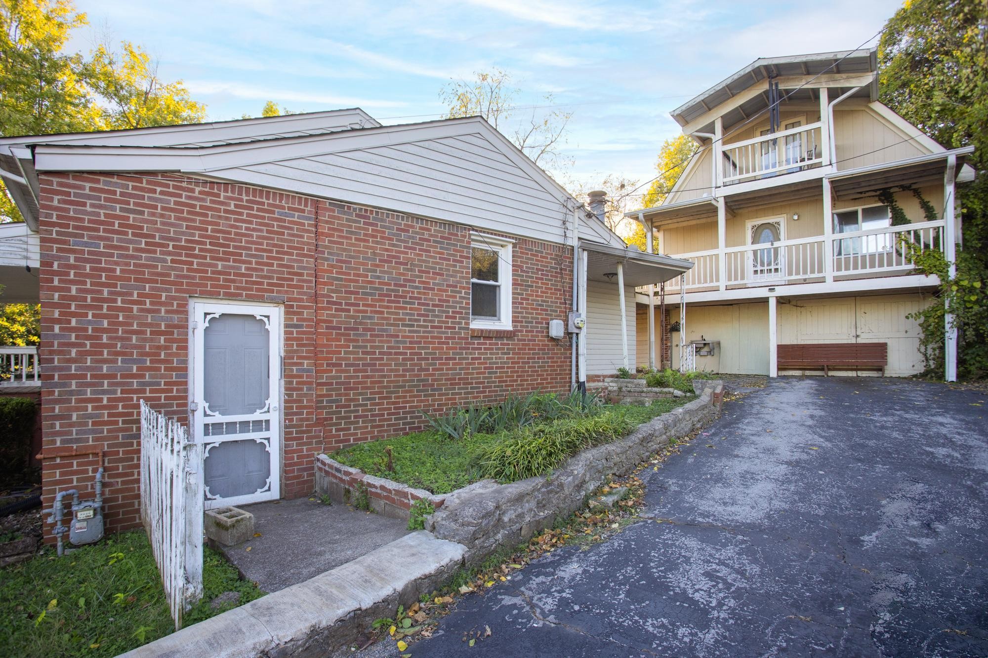 1700 Riverside Rd Property Photo 26