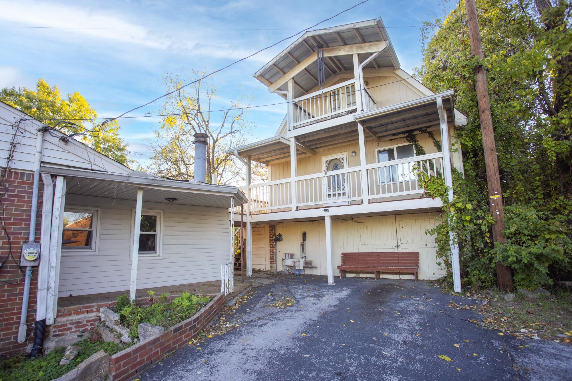 1700 Riverside Rd Property Photo 27