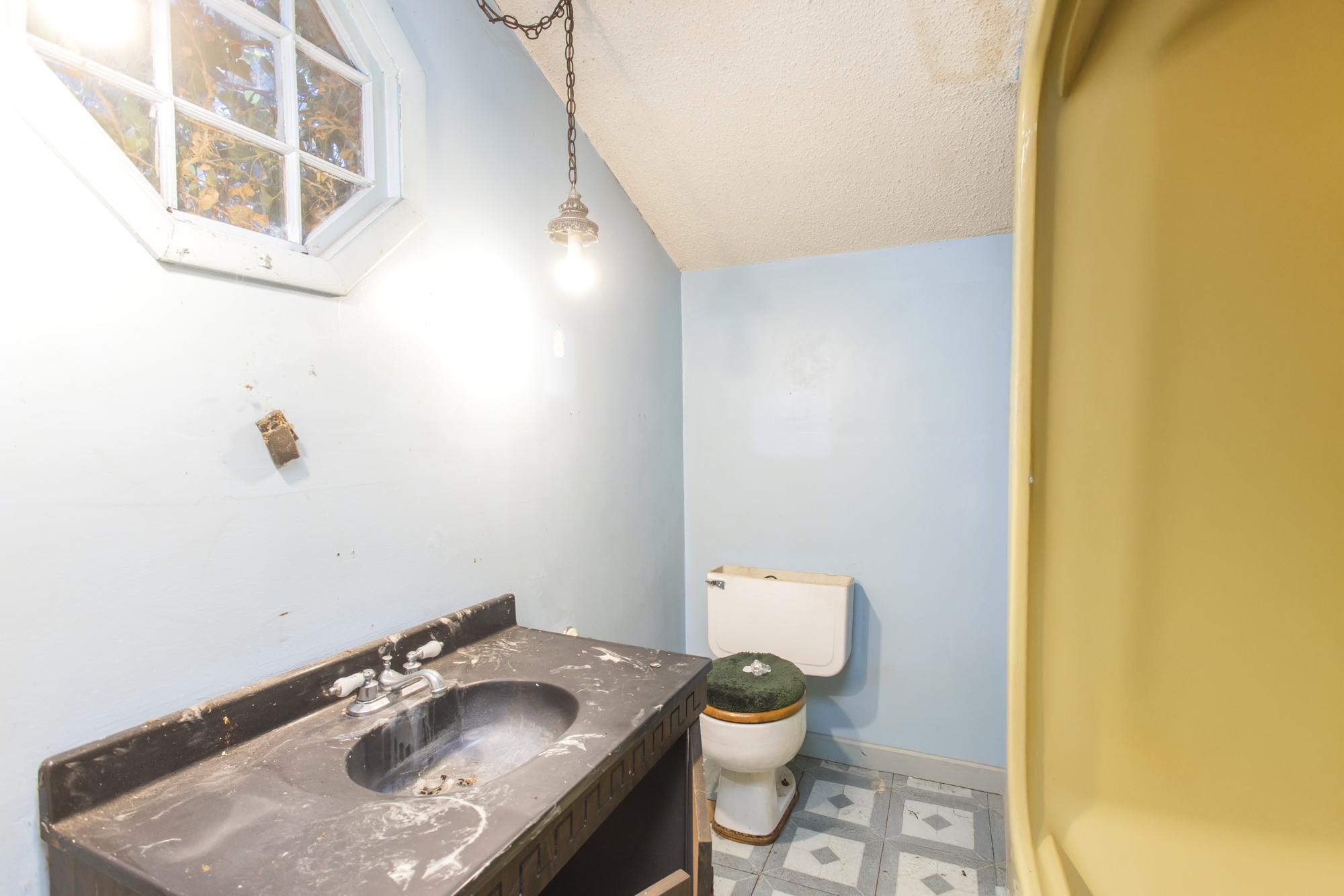 1700 Riverside Rd Property Photo 36