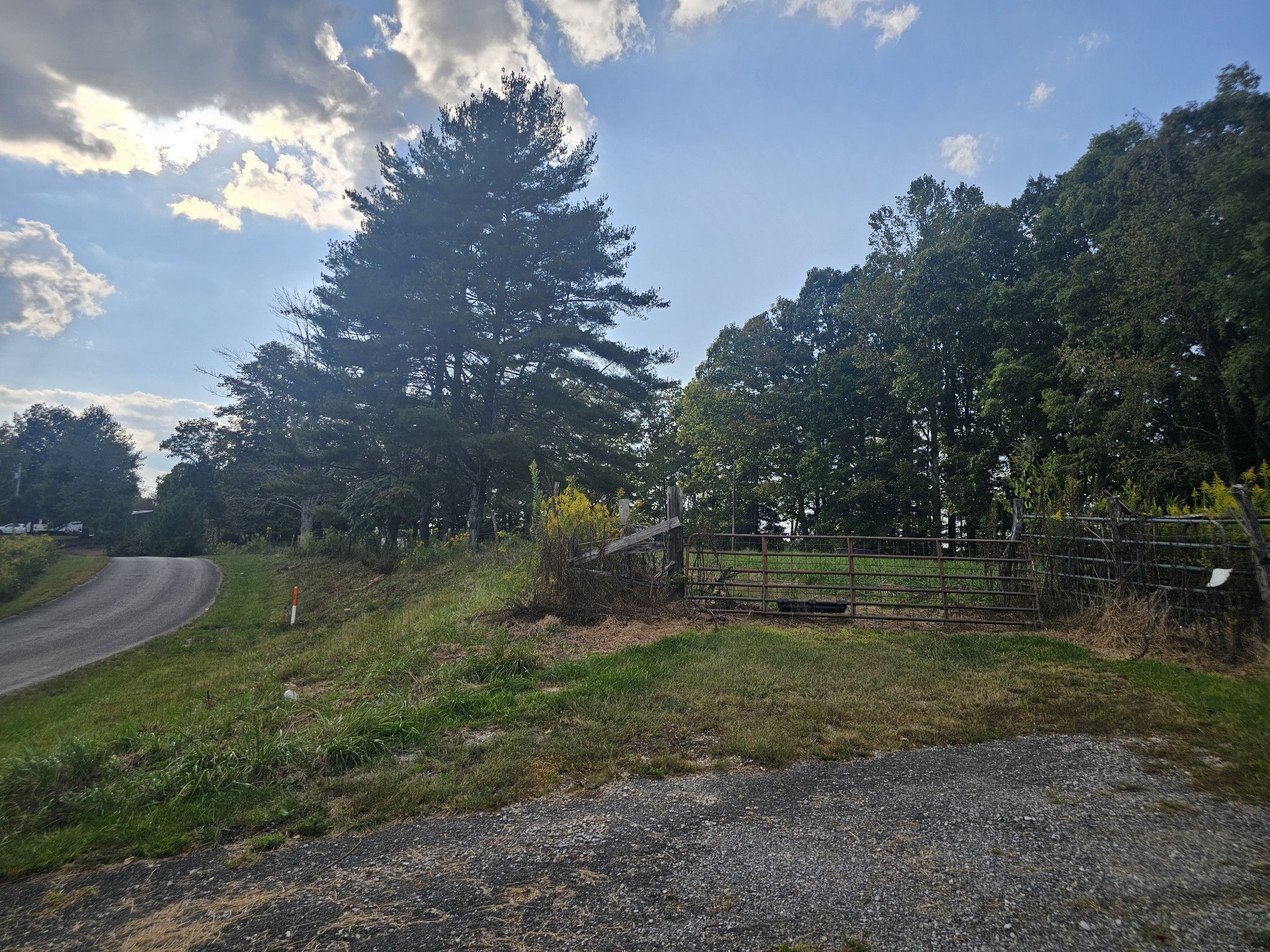 1077 Rock Ave Property Photo 9