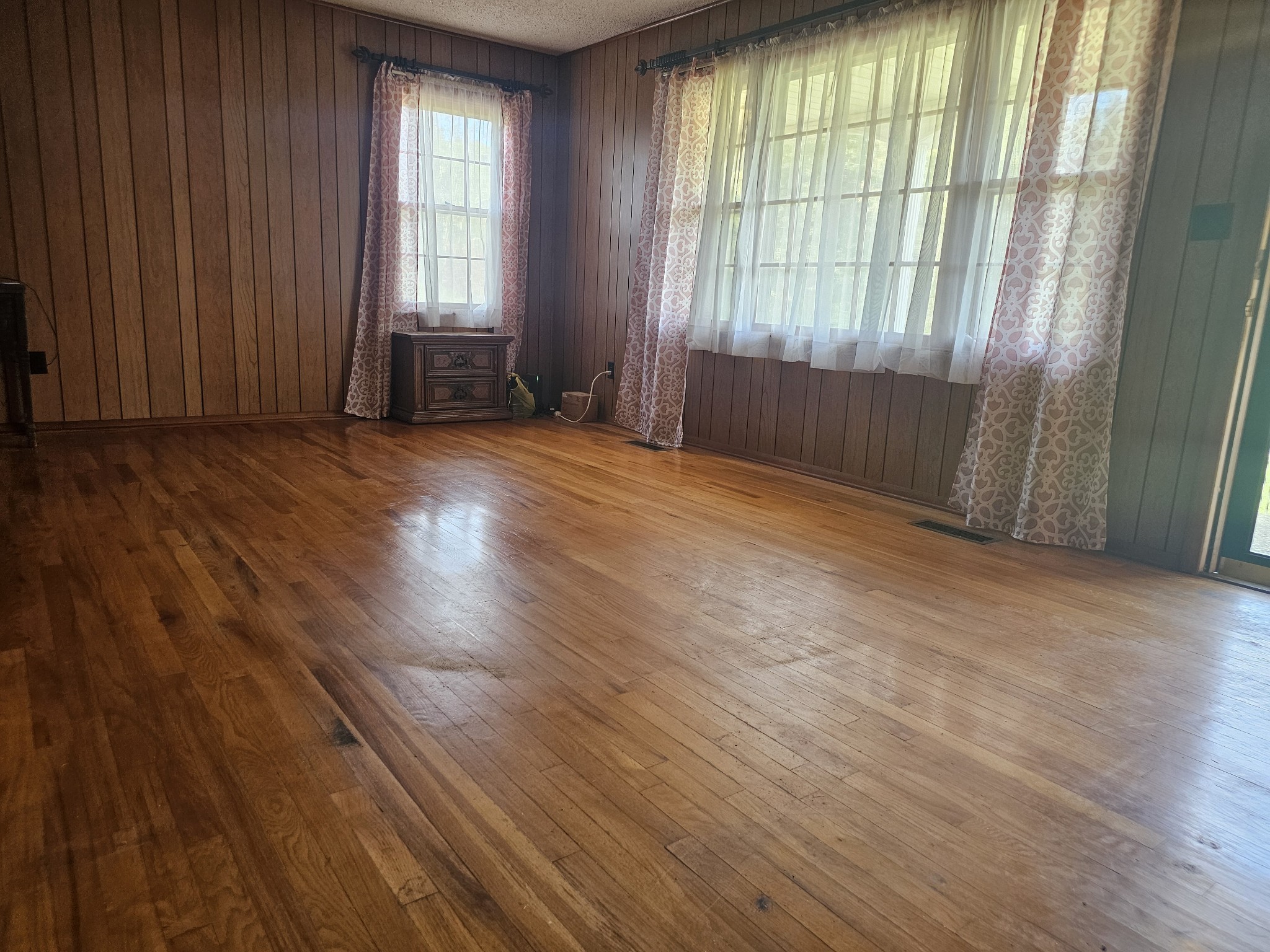 1077 Rock Ave Property Photo 18