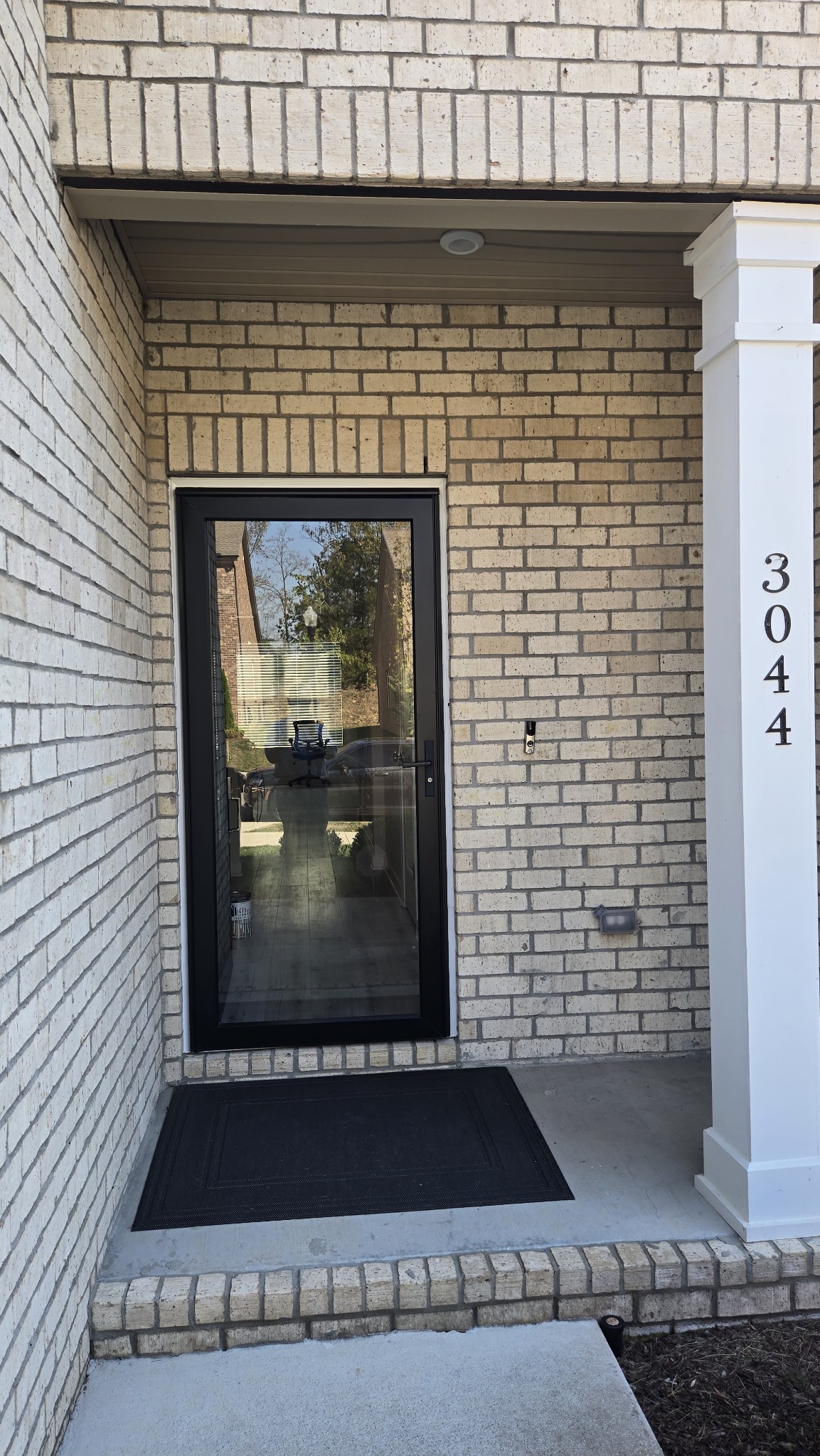 3044 Duvall Dr Property Photo 2