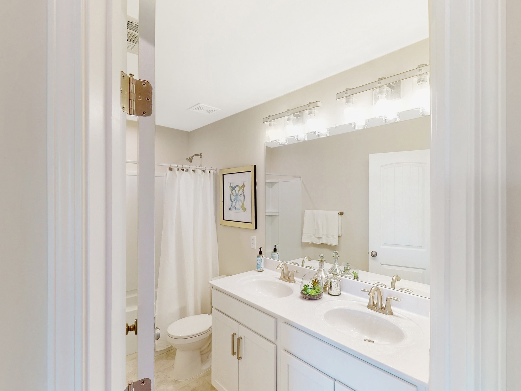 3044 Duvall Dr Property Photo 17