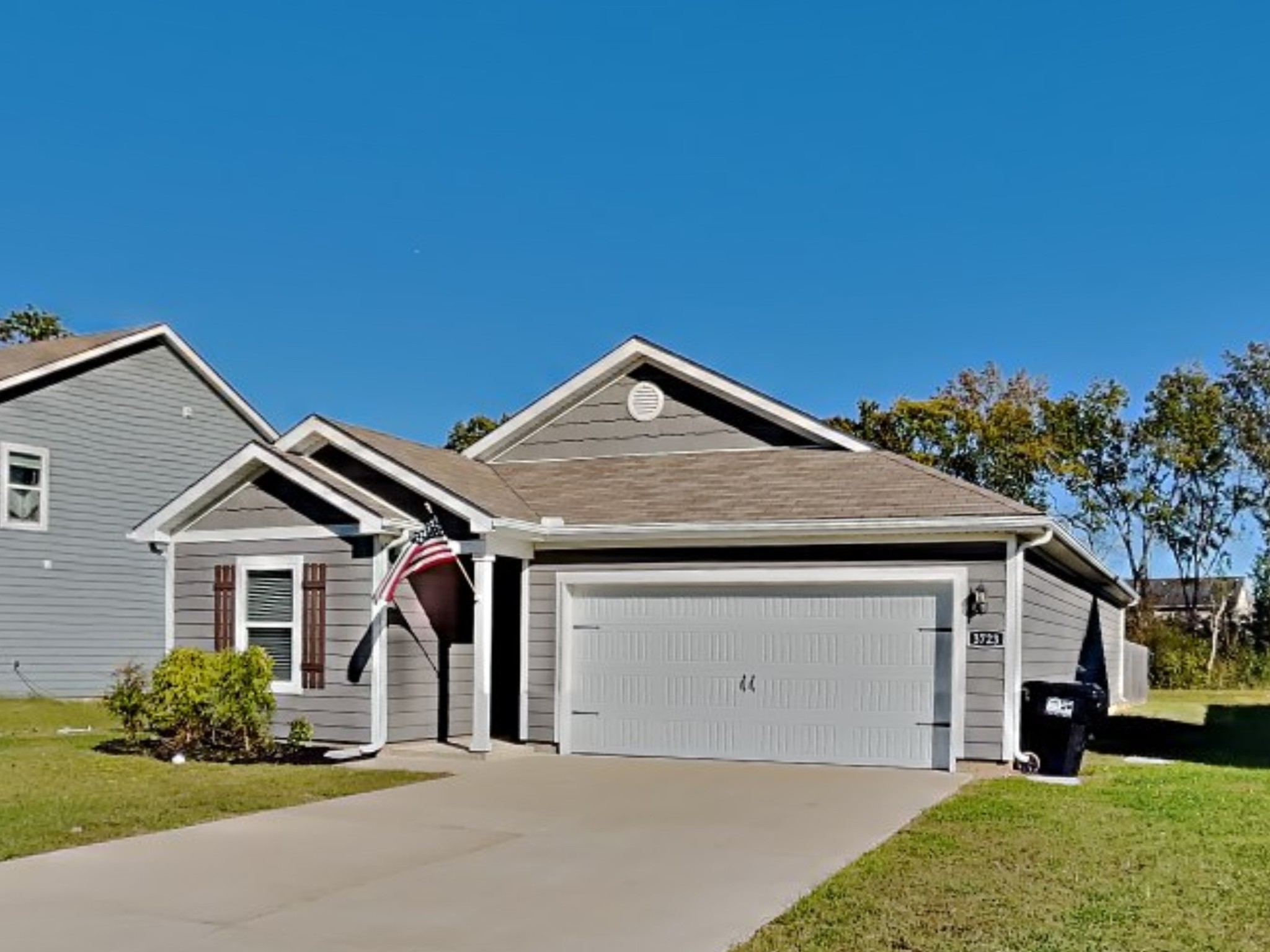 3723 Burdette Way Property Photo 1