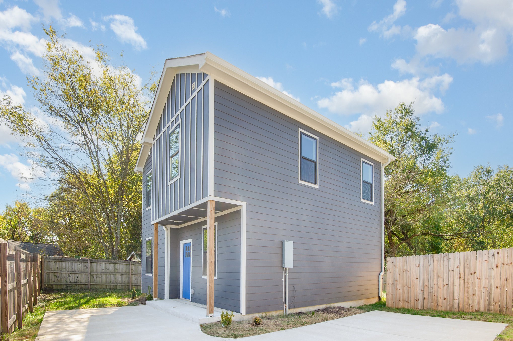 727 Flint Ridge Dr Property Photo 1