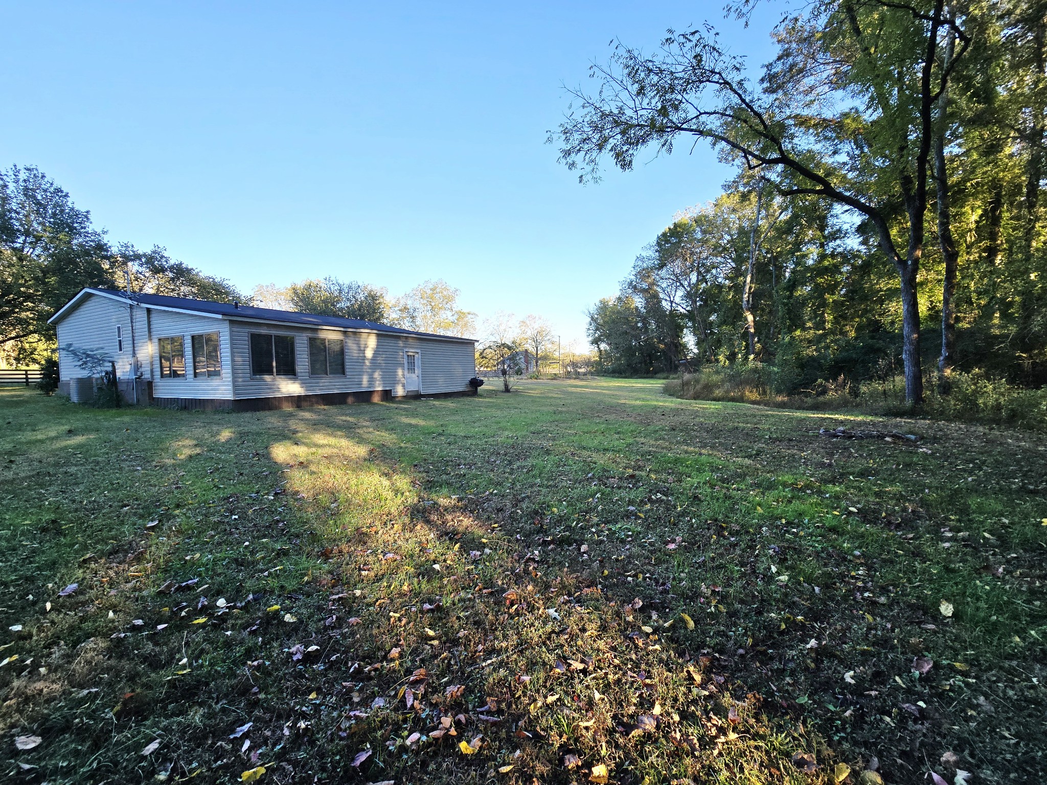 502 Case Rd Property Photo 6