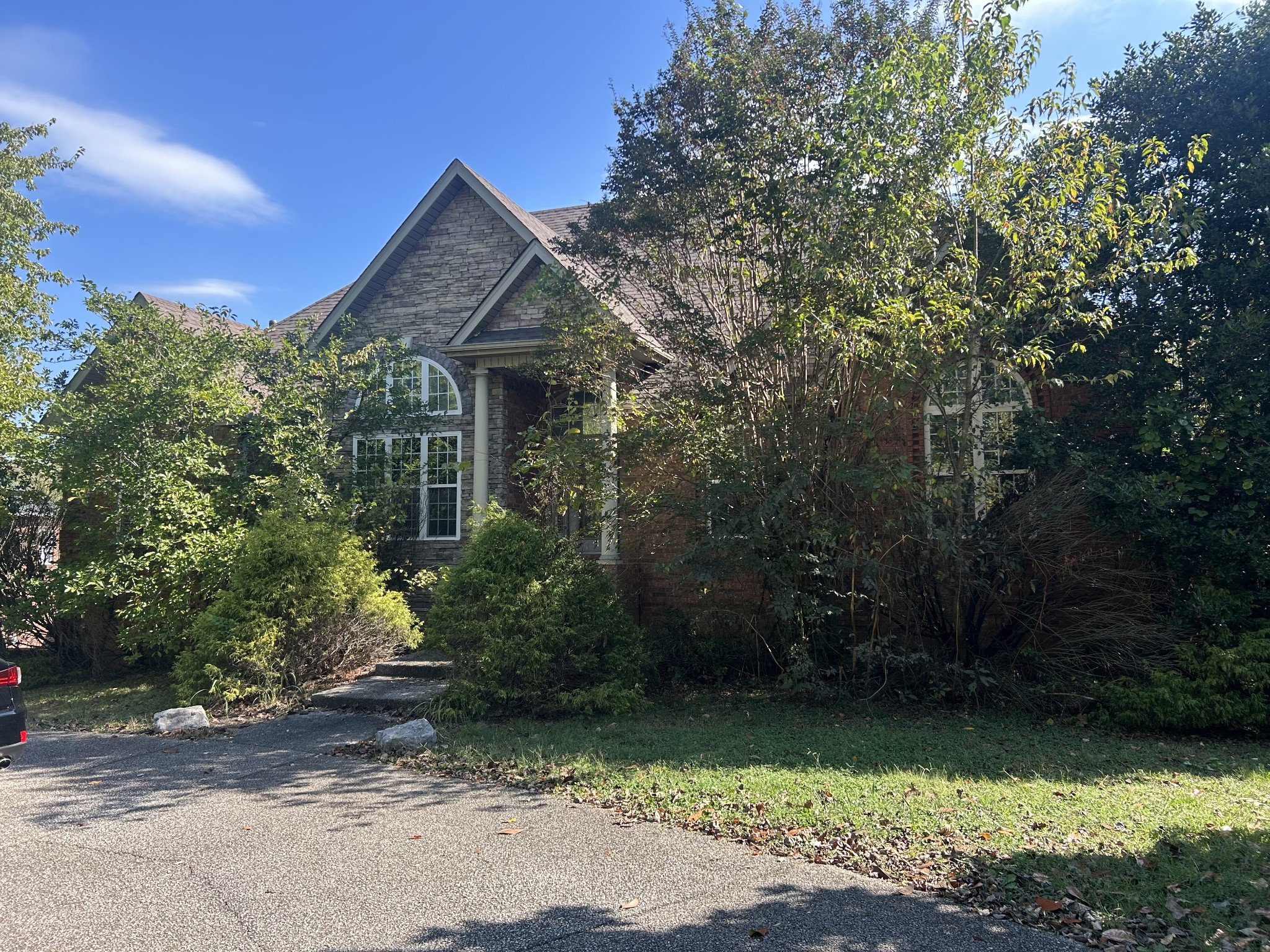 1812 Pointe Ct