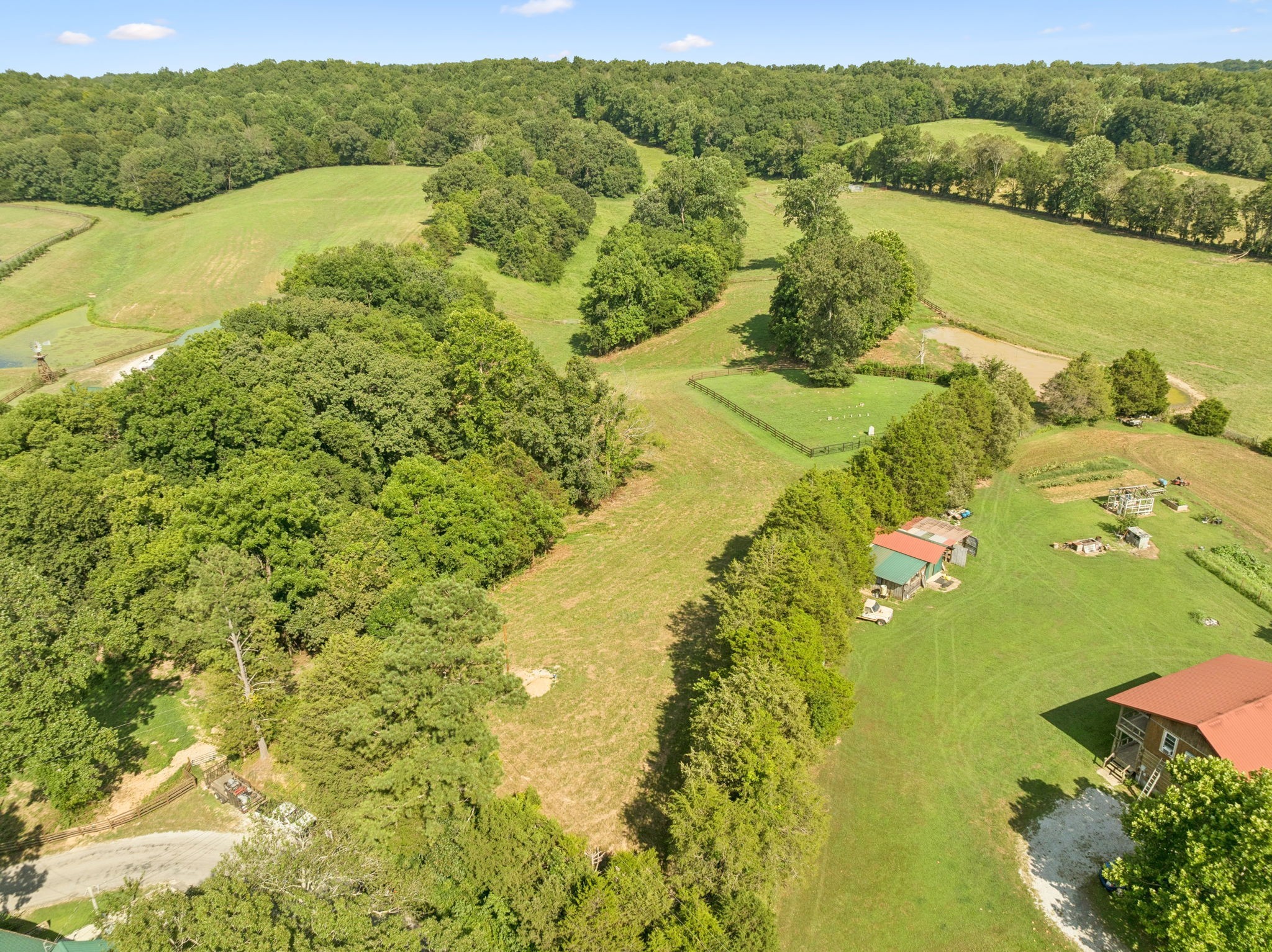 6823 Piney River Rd, N Property Photo 7