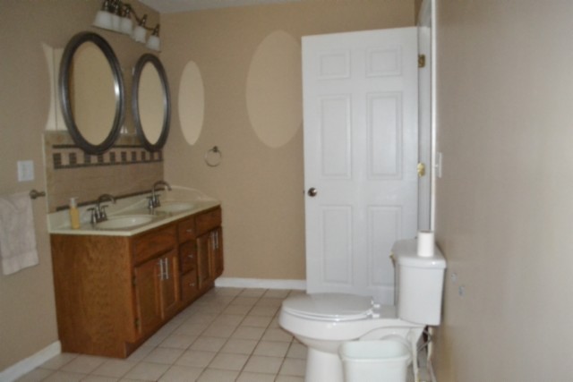 218 E Lake Ave Property Photo 30