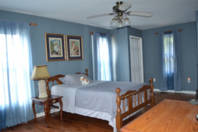 218 E Lake Ave Property Photo 31