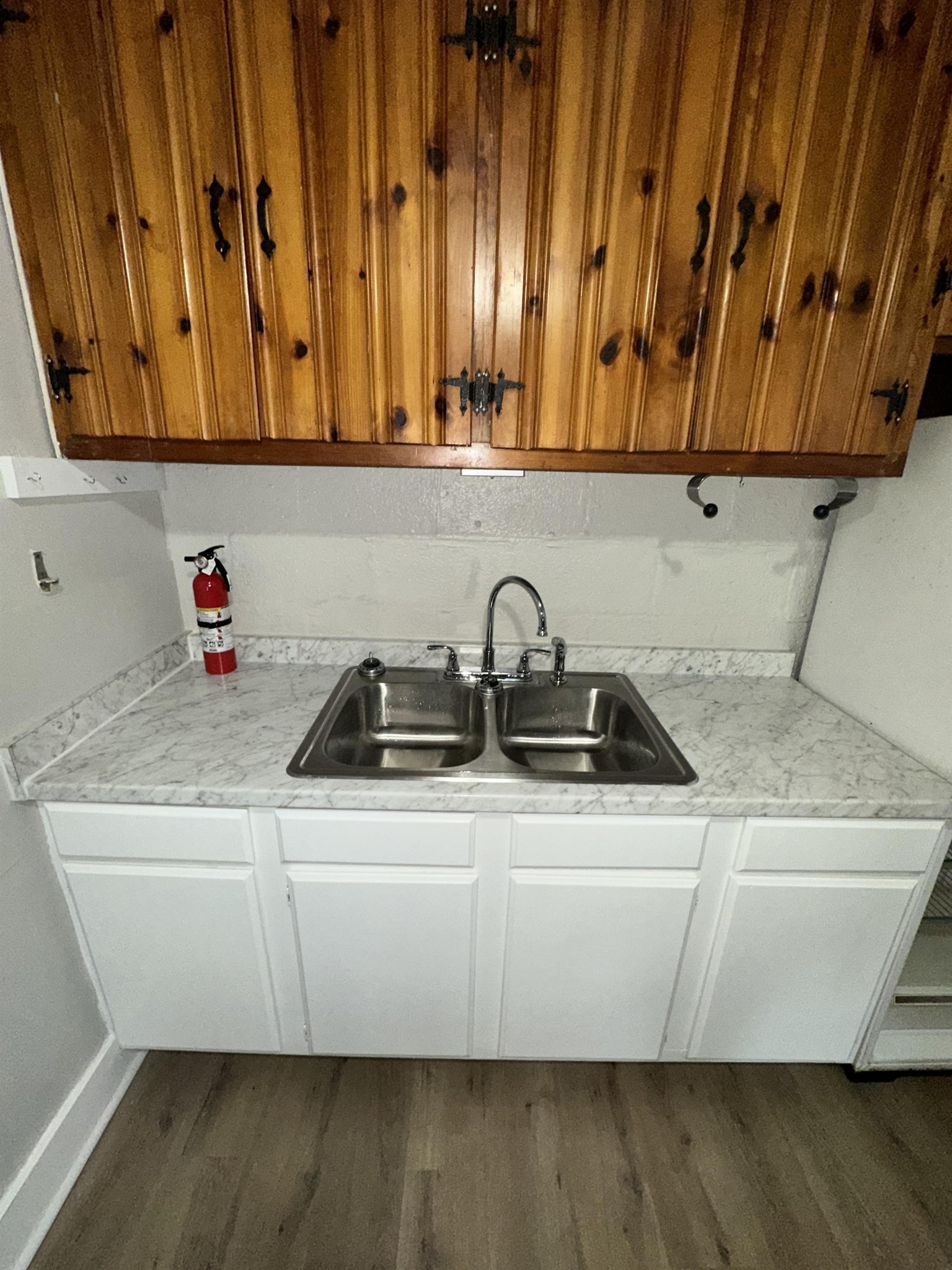 1517 Sweetbriar Ave Property Photo 4