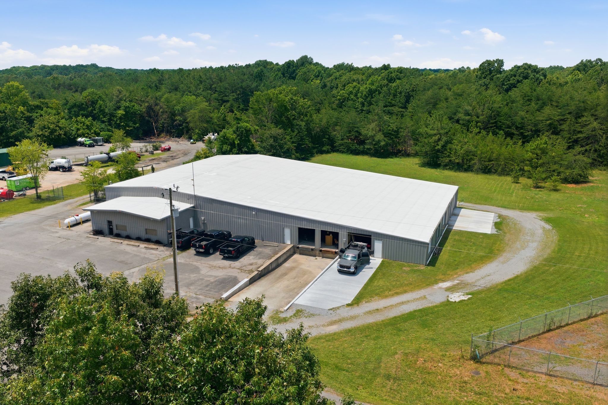 7612 Drag Strip Rd Property Photo 2