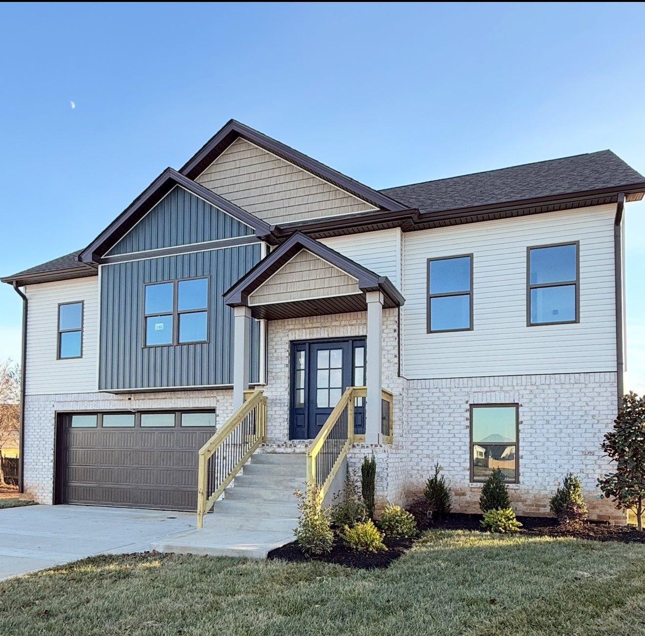 108 Apple Blossom Ct Property Photo 1