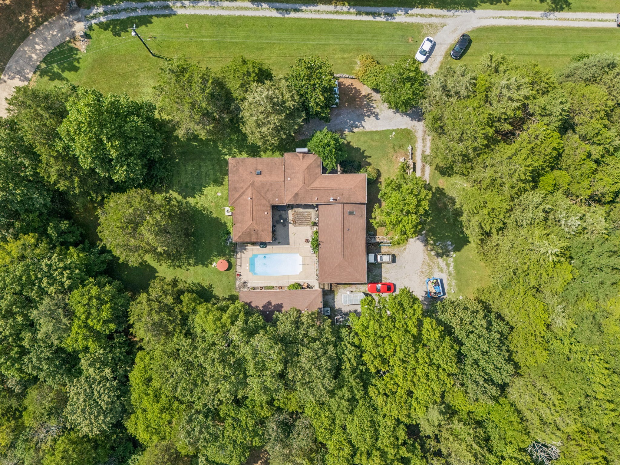 1030 Waller Rd Property Photo 4