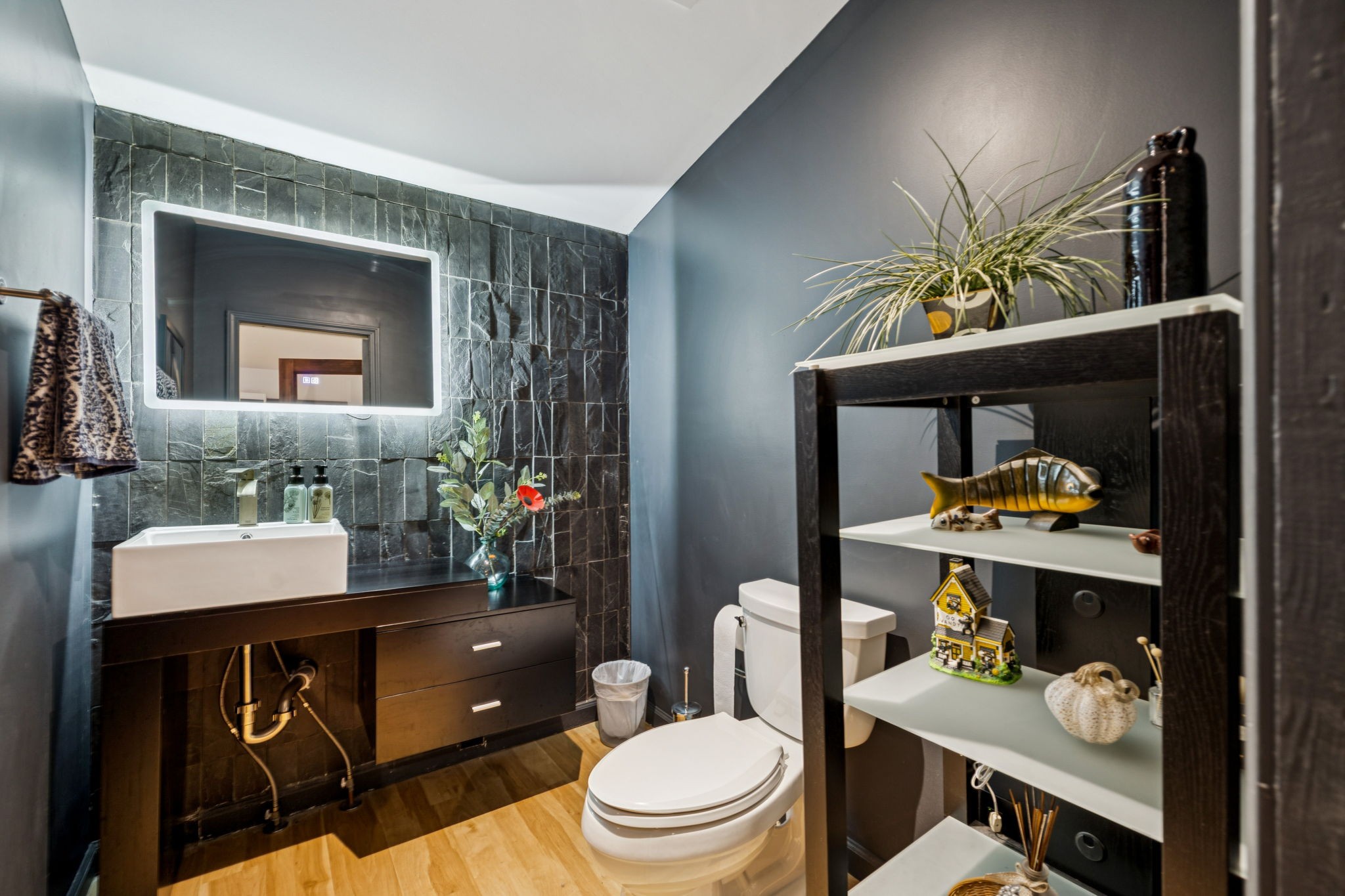 1030 Waller Rd Property Photo 28