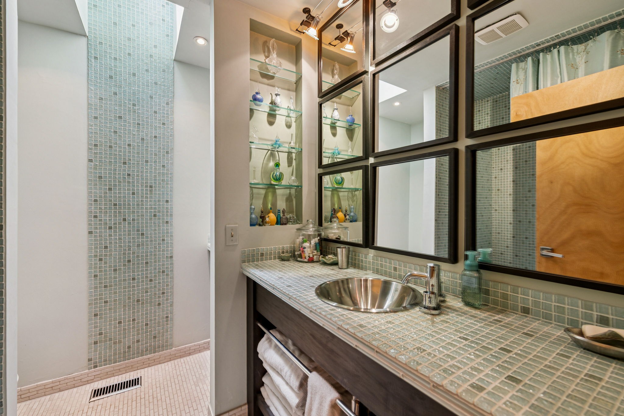 1030 Waller Rd Property Photo 46