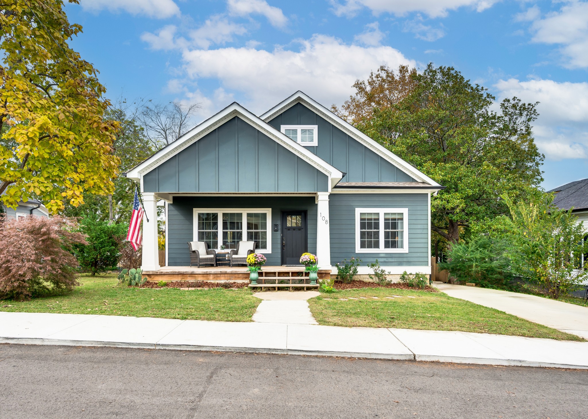 108 Poplar St Property Photo 1