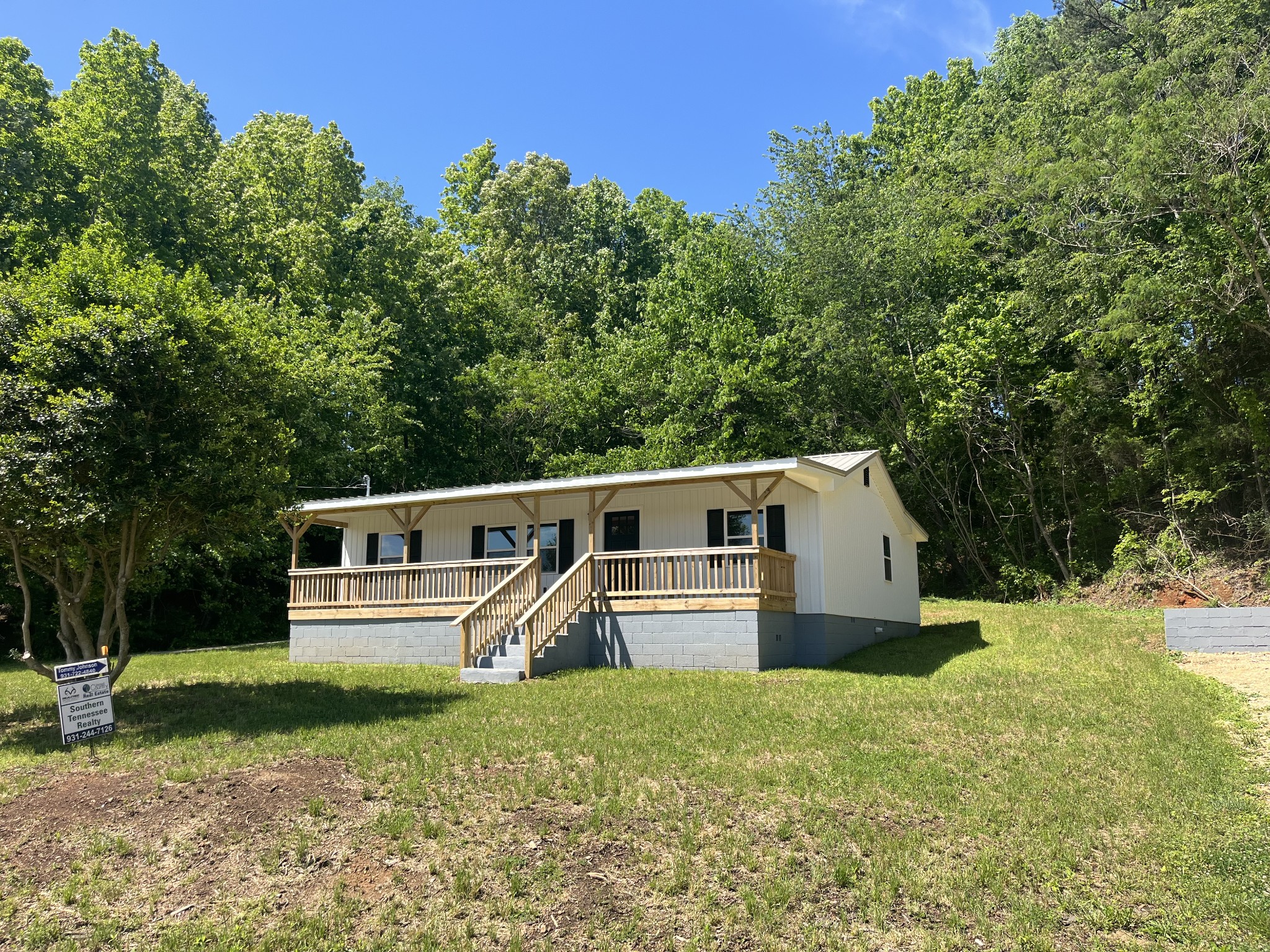 5790 Middle Cypress Rd Property Photo 1