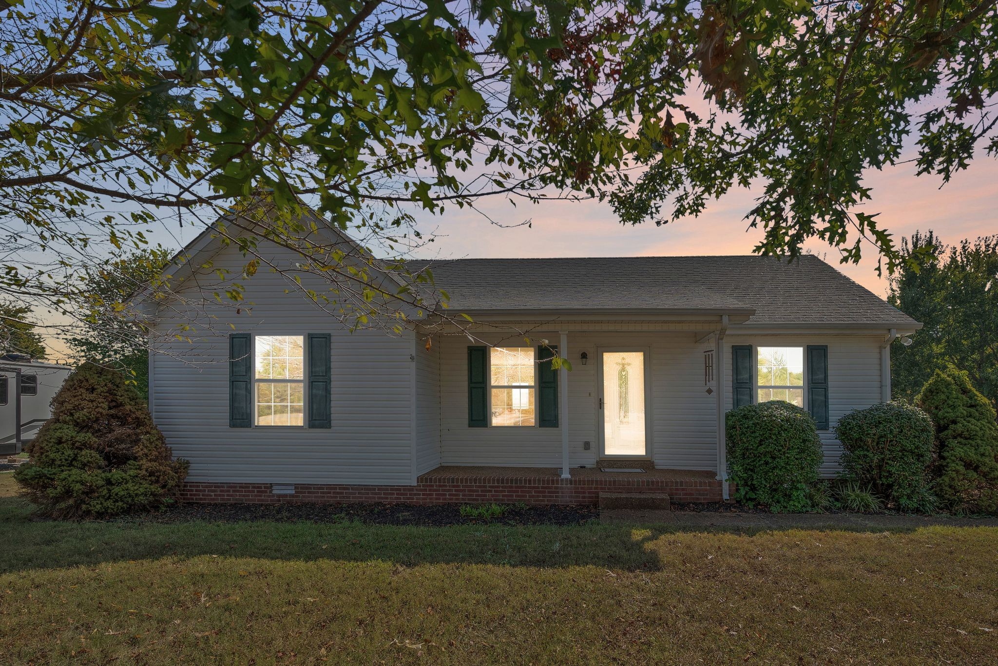 405 Glen Haven Dr Property Photo 1