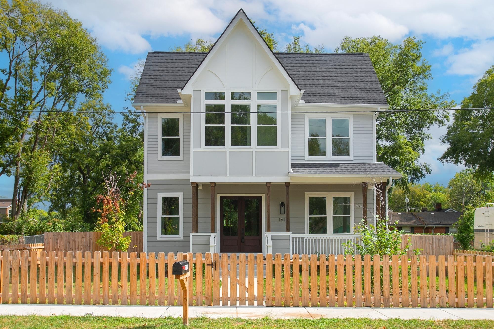 1611 Century St Property Photo 1