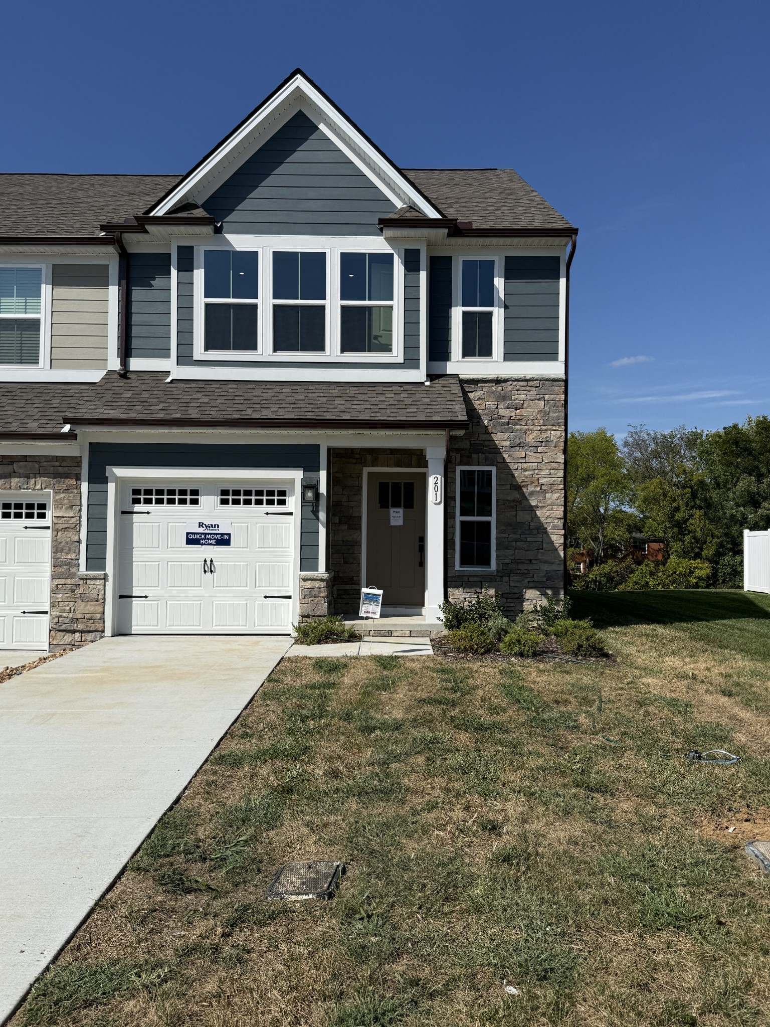 201 Primrose Lane Property Photo 1