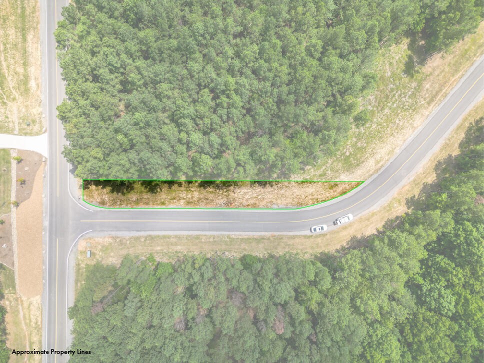 135 Honeybee Court Property Photo 1
