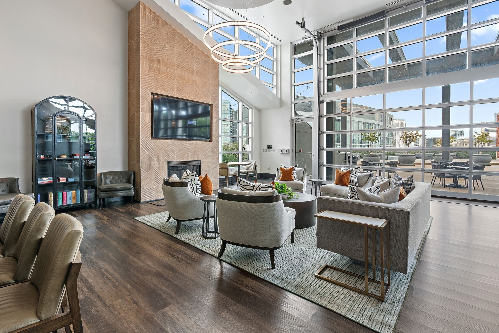 600 12th Ave S Property Photo 1