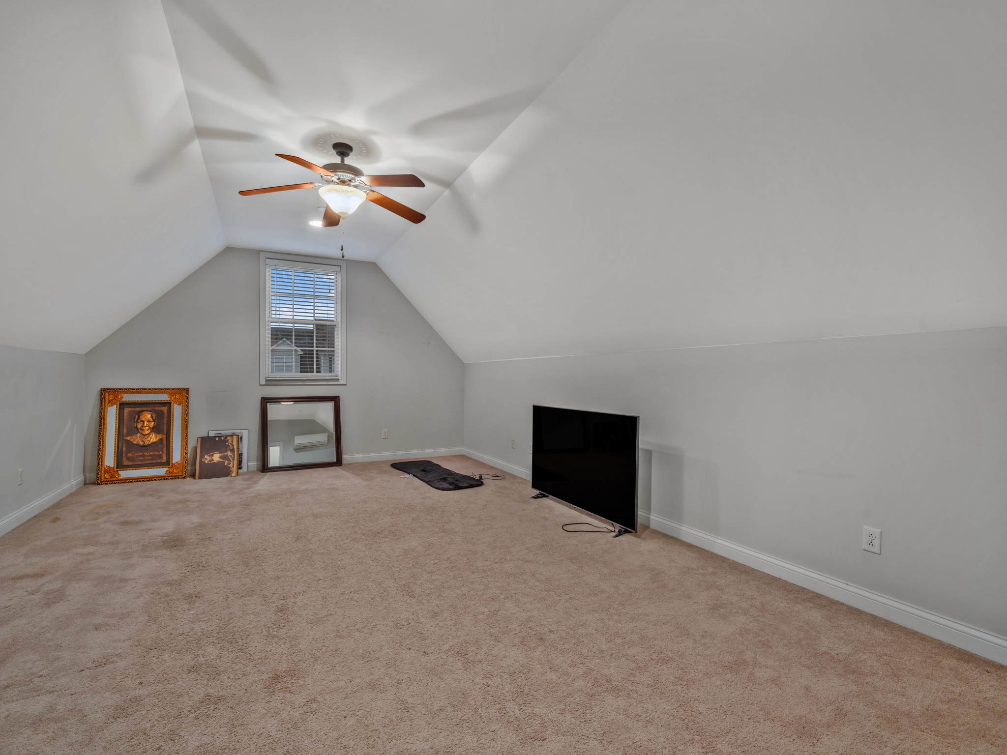 1440 Leaf Ln Property Photo 11