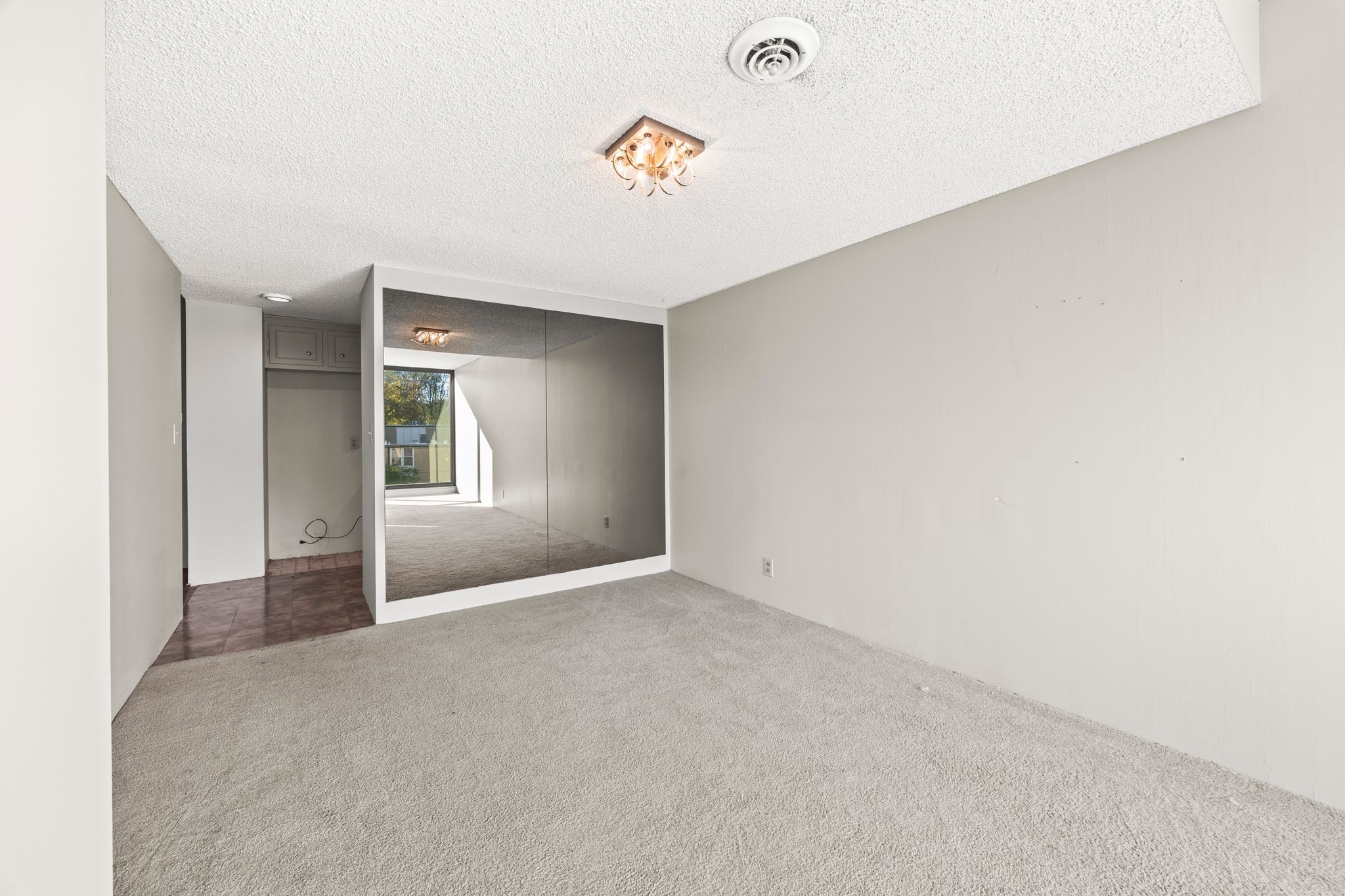 3901 West End Ave Property Photo 18