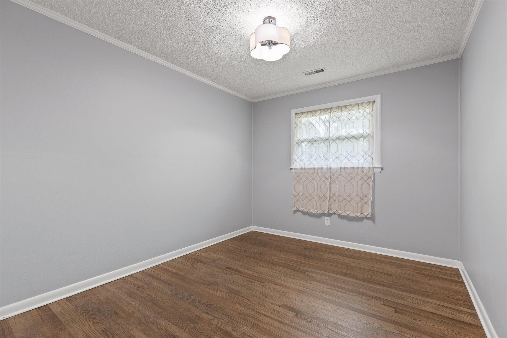 599 Steele Road Property Photo 17