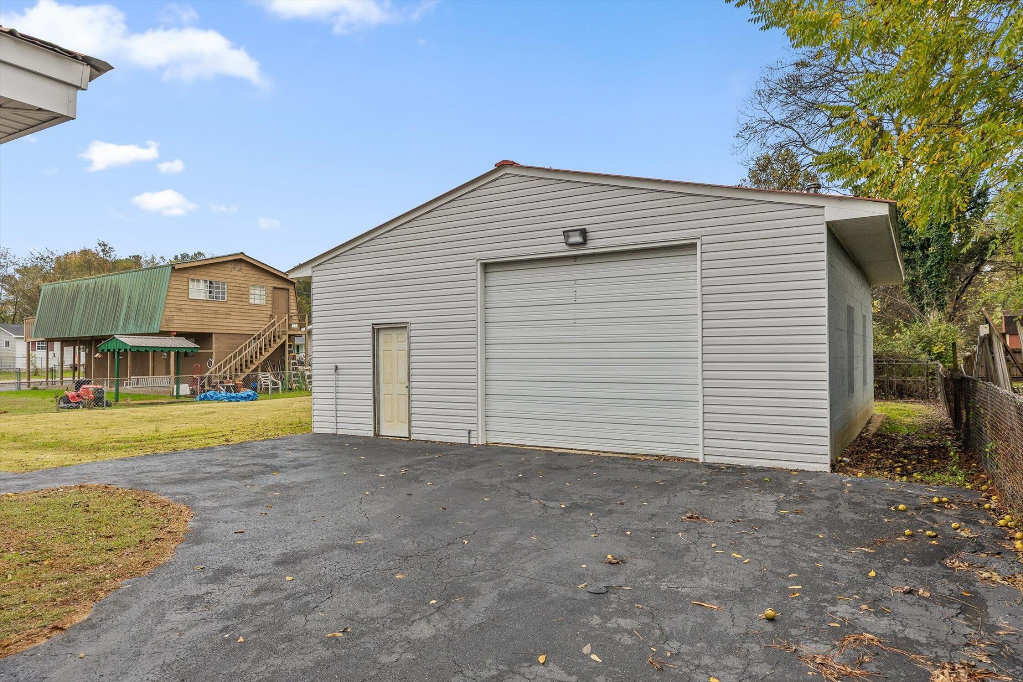 599 Steele Road Property Photo 23