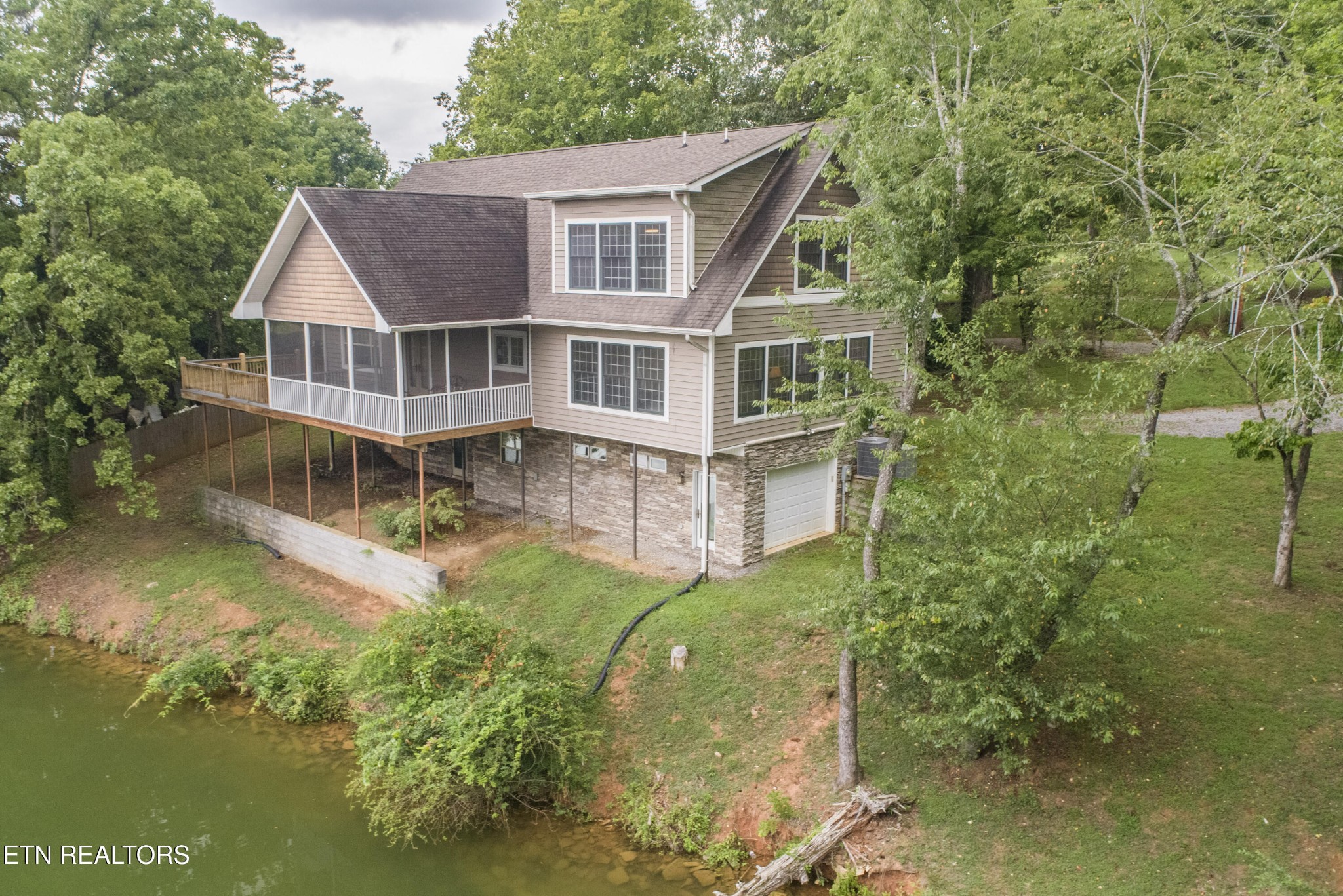 4193 Parris Drive Property Photo 1