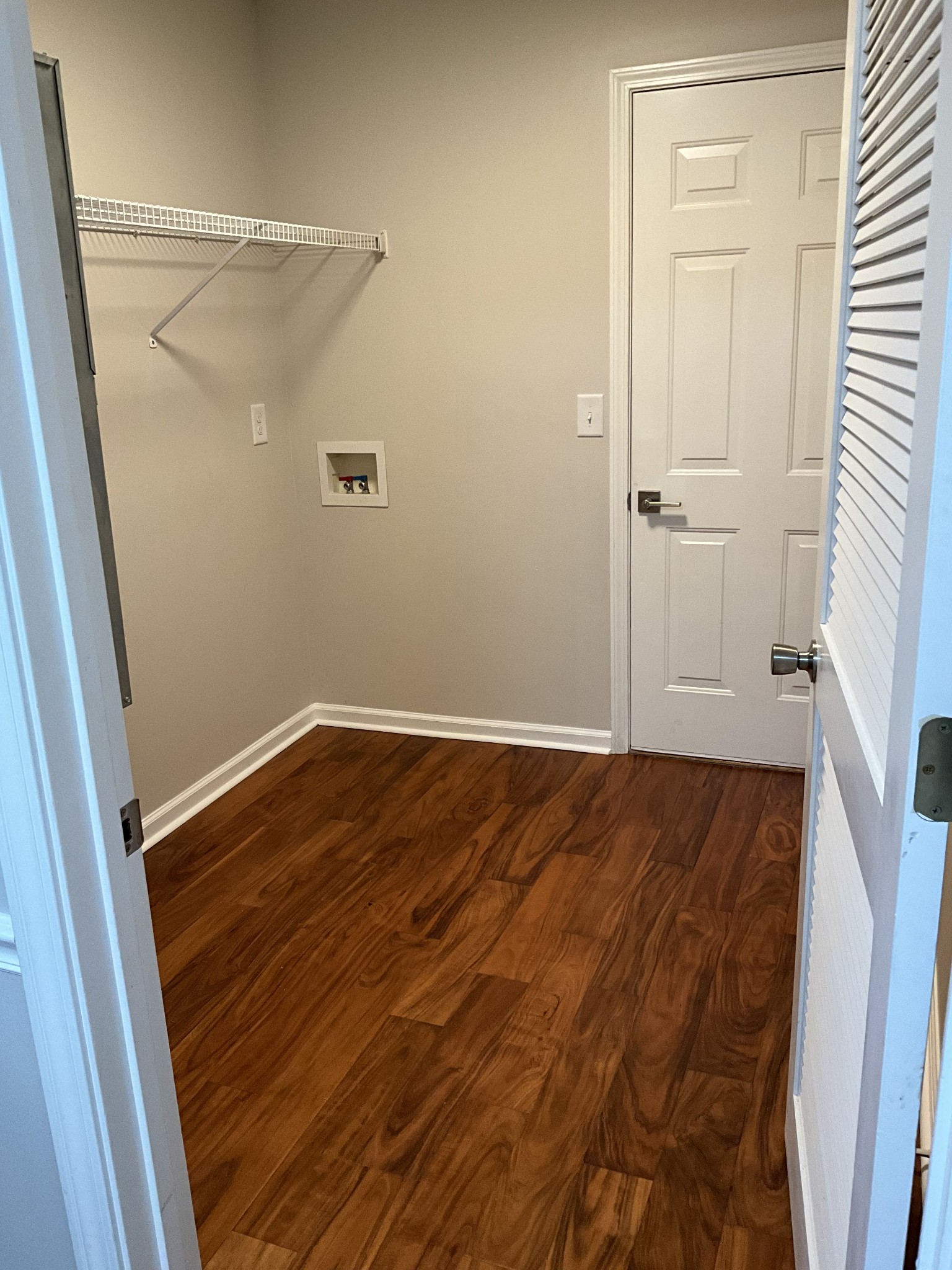 2712 Pickards Pt Property Photo 5
