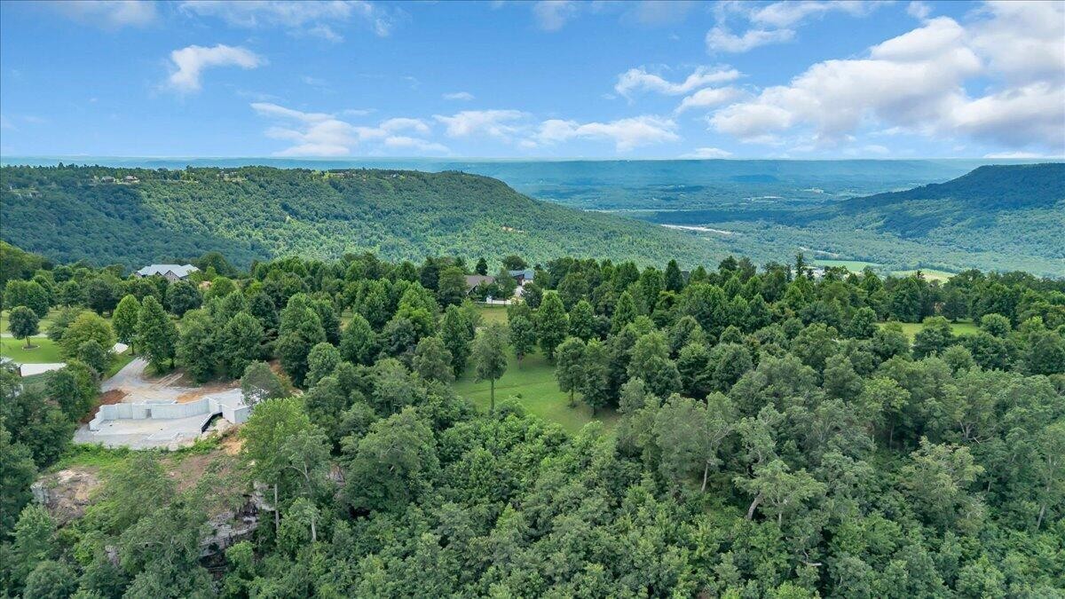 725 Sunset Circle Property Photo 7