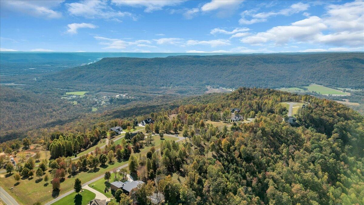 725 Sunset Circle Property Photo 15