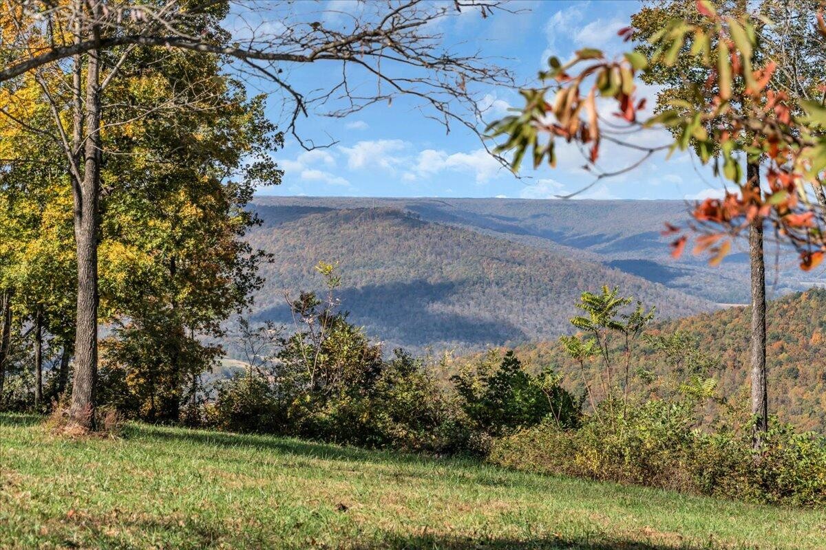 725 Sunset Circle Property Photo 17