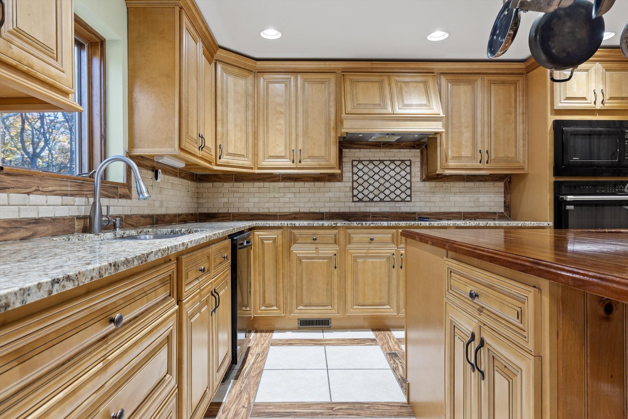 504 Wolf Run Property Photo 31