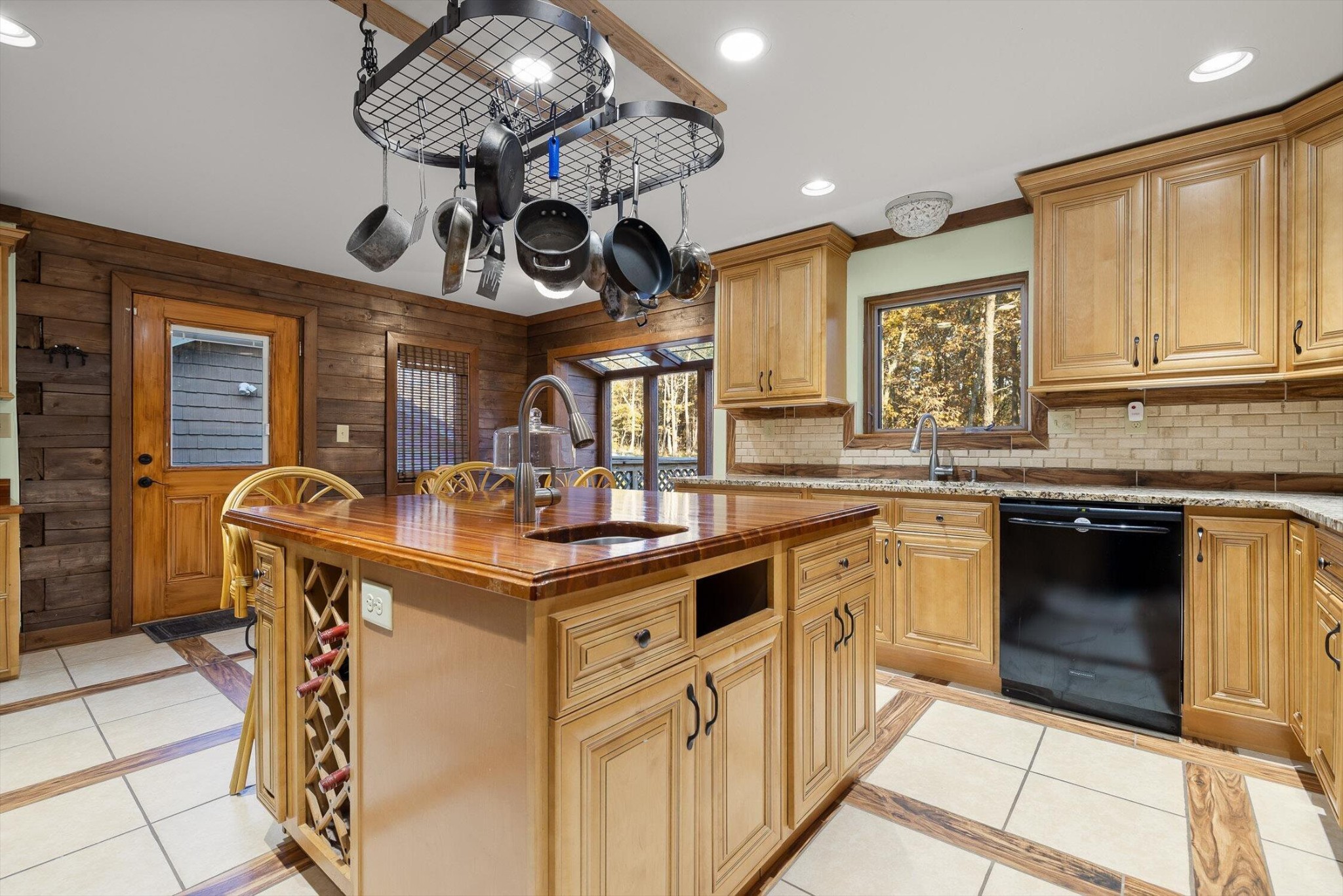 504 Wolf Run Property Photo 34