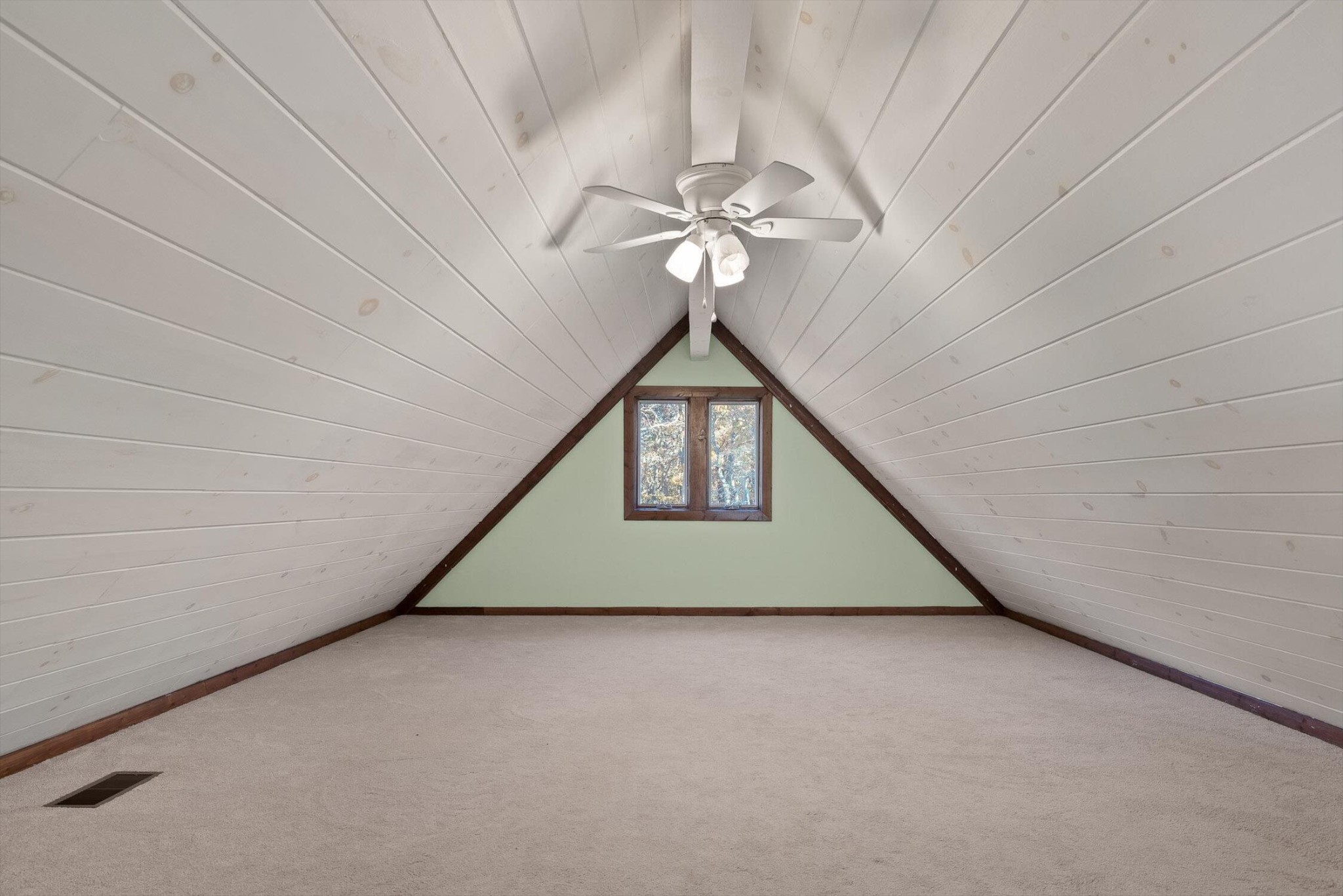 504 Wolf Run Property Photo 45