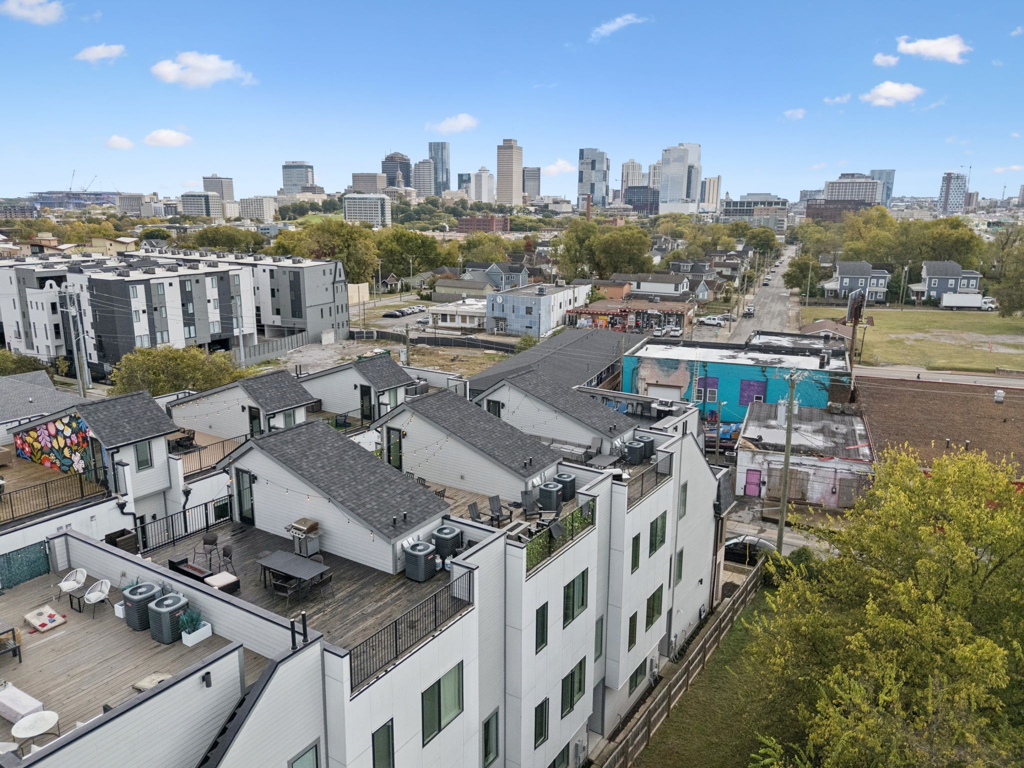 1037D Scovel St Property Photo 1