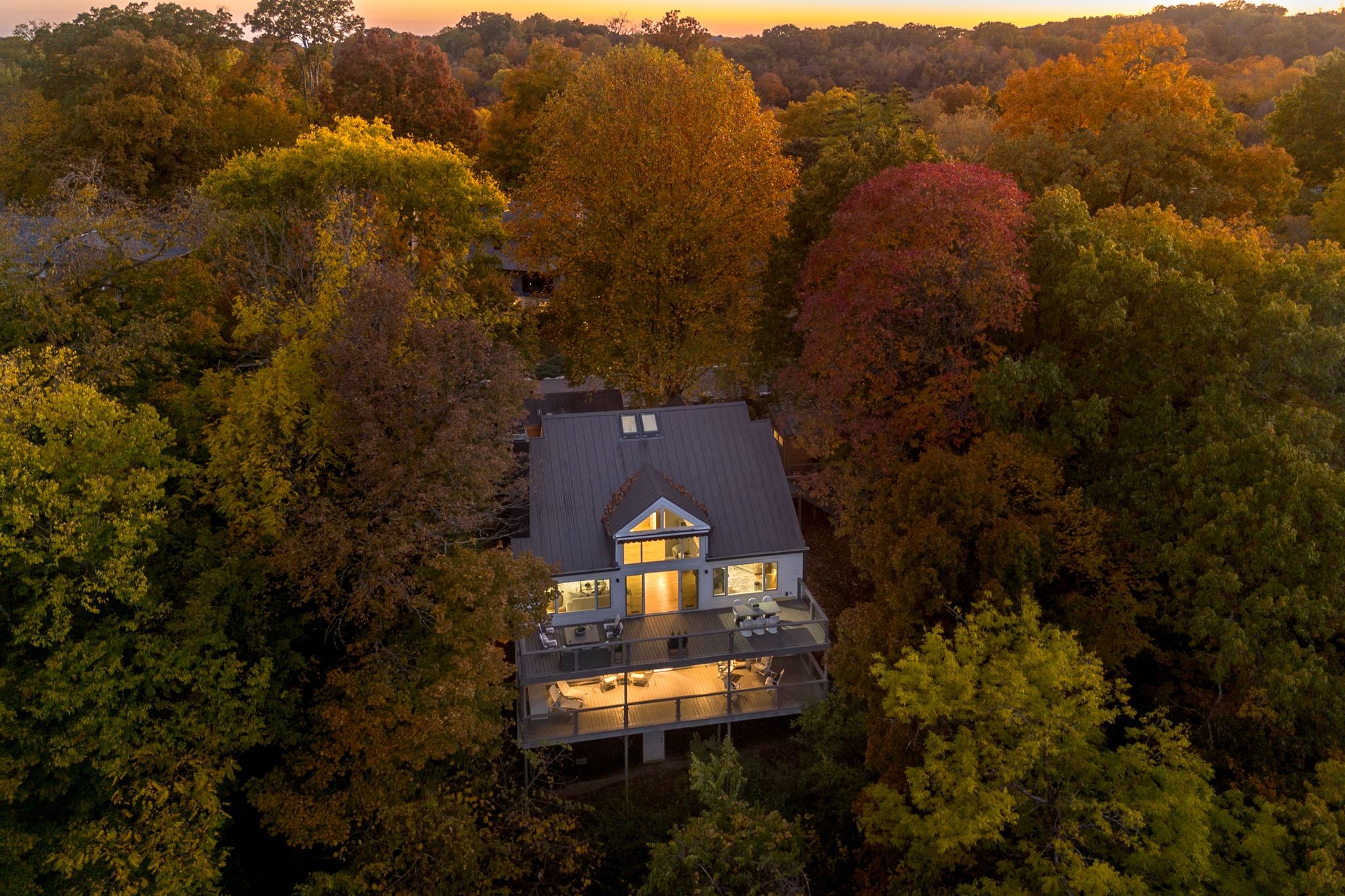 589 Harpeth Trace Dr Property Photo 1