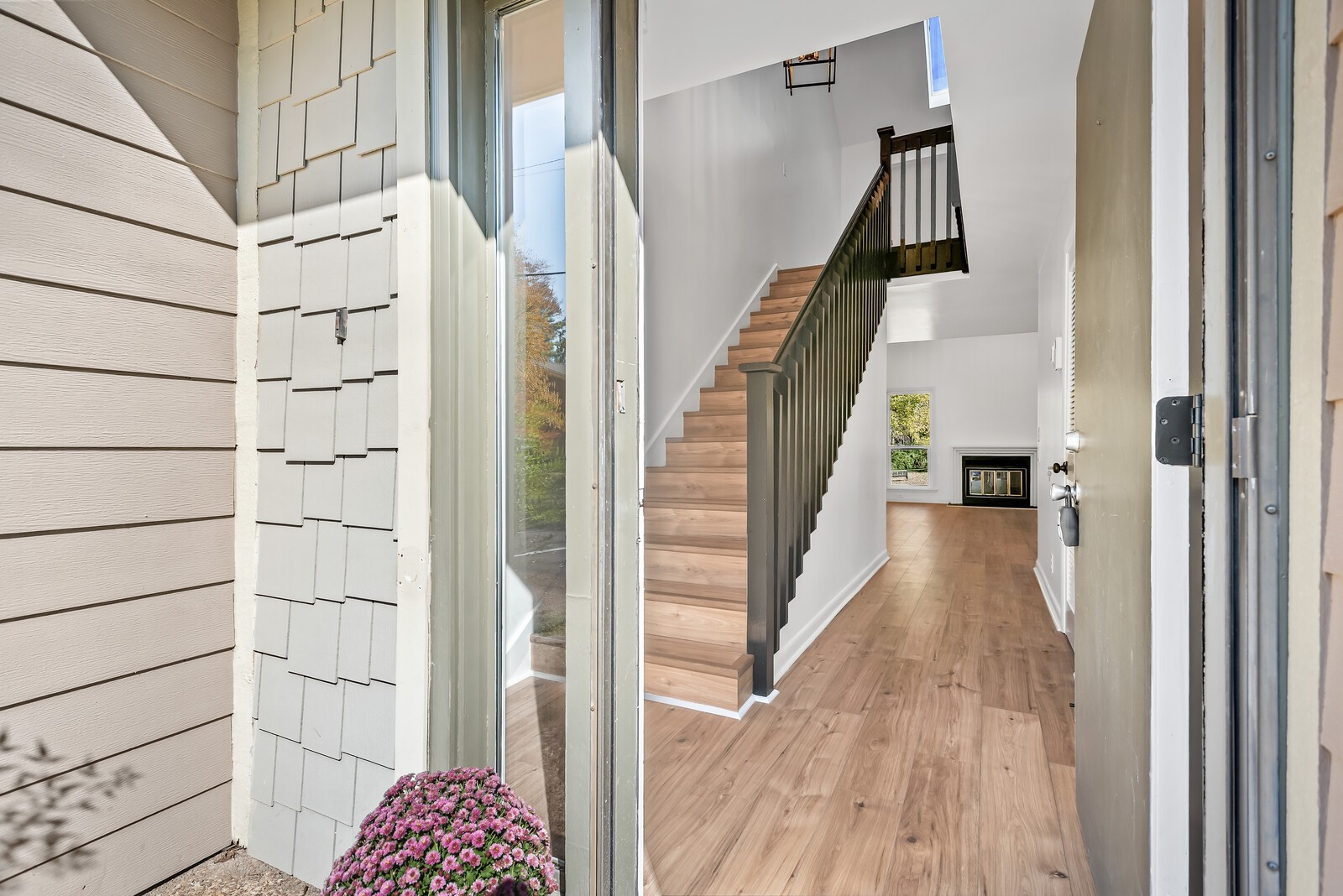 611 Barlin Dr Property Photo 1