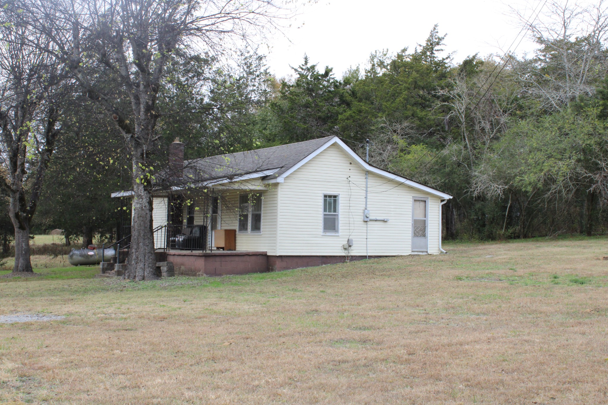 222 Vinta Mill Rd Property Photo 1