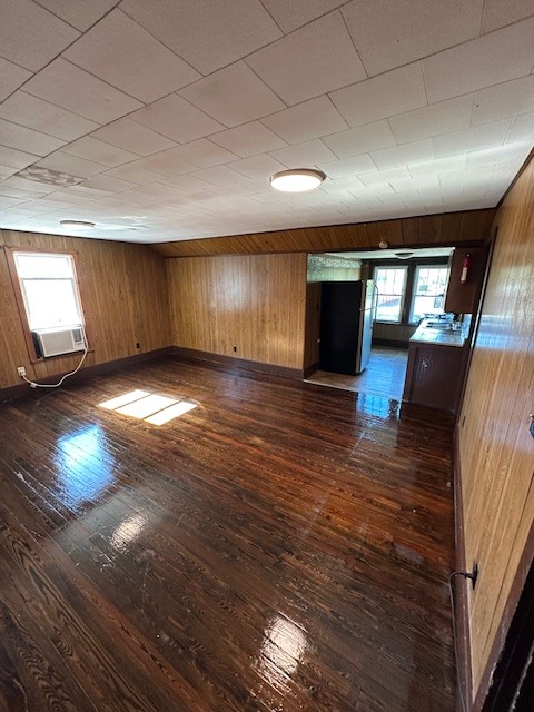 383 N Water Ave Property Photo 1