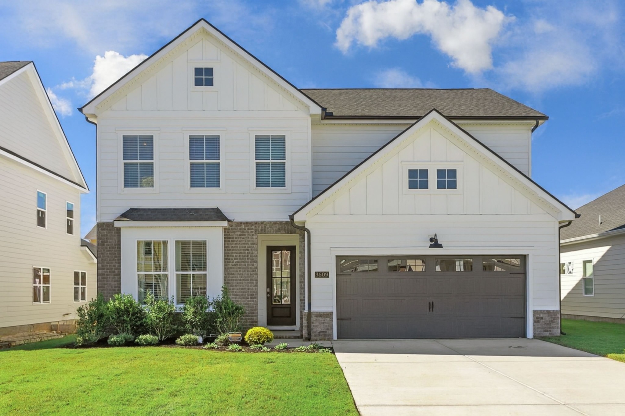 1234 Riverview Run Property Photo 1