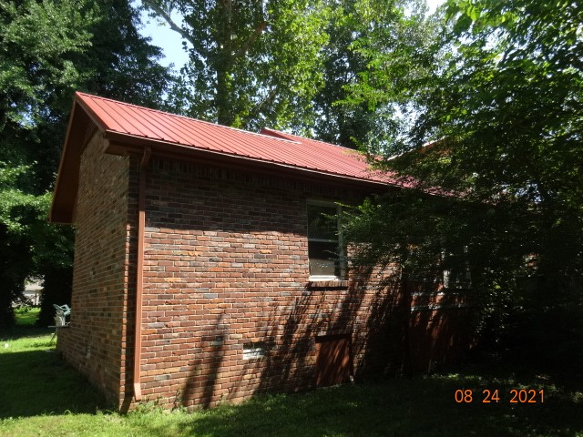 91 Lyle Ln Property Photo 3