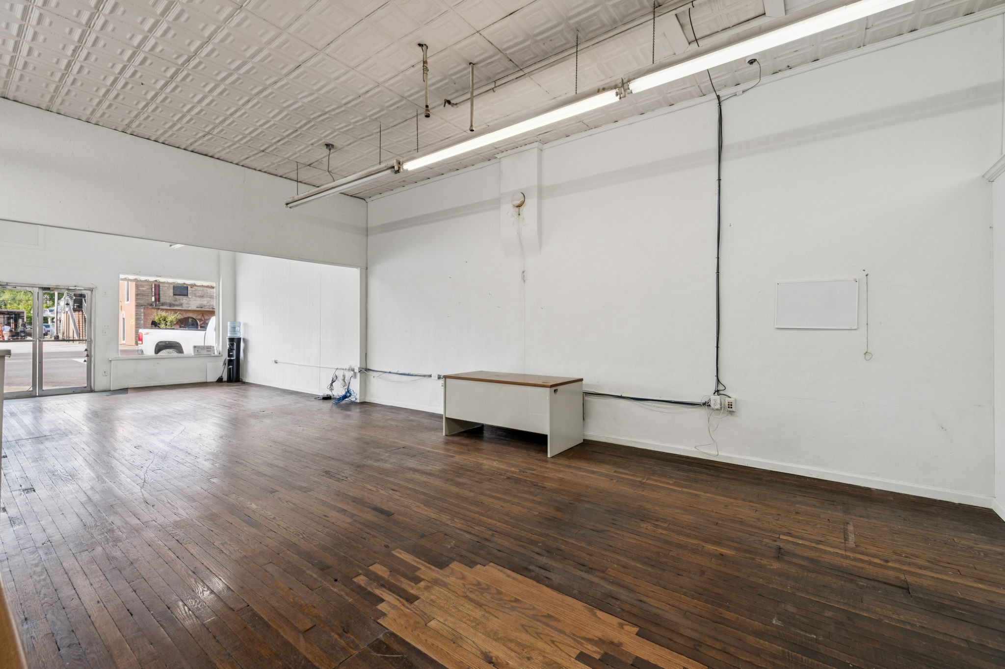 37 E Main St Property Photo 17