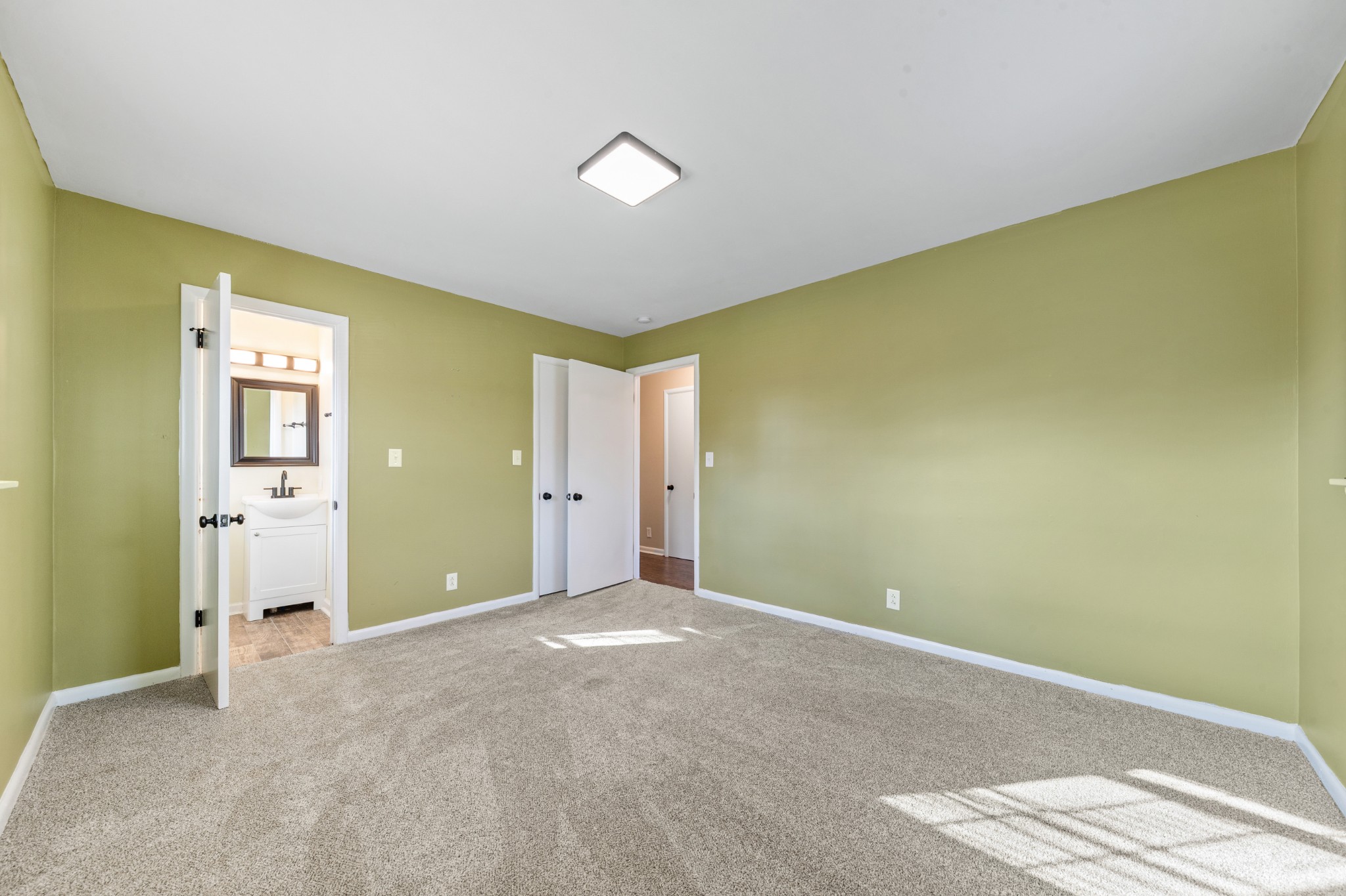 502 9th St Property Photo 39